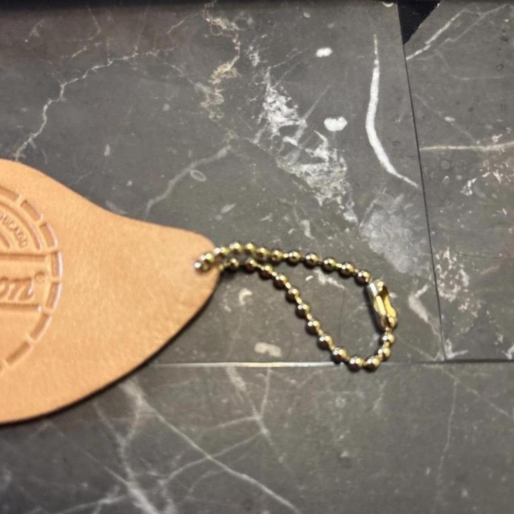 Just Don x Air Jordan Tan Leather Wings Hangtag Keychain Vachetta Tan Gold Chain - Picture 3 of 5